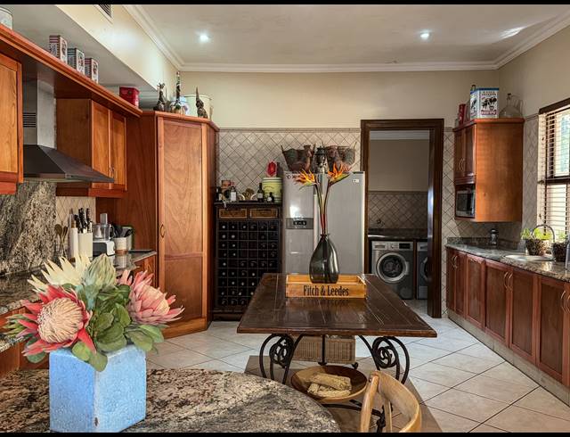 3 BEDROOM FREESTANDING FOR SALE IN ZIMBALI ESTATE